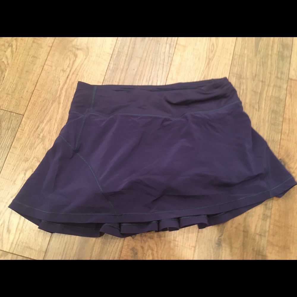 Midnight blue lululemon skirt